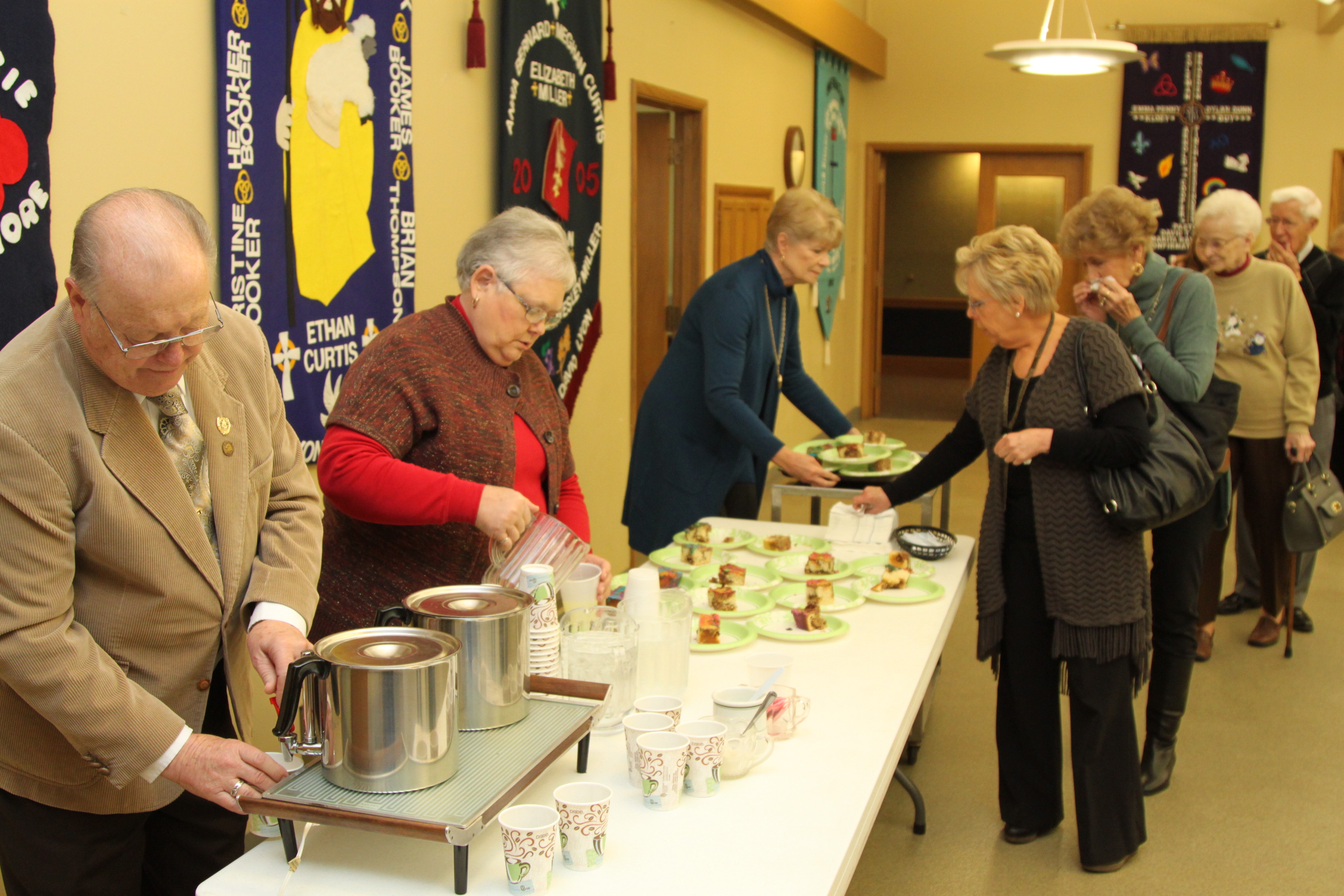 Pageant & King Cakes 020.JPG